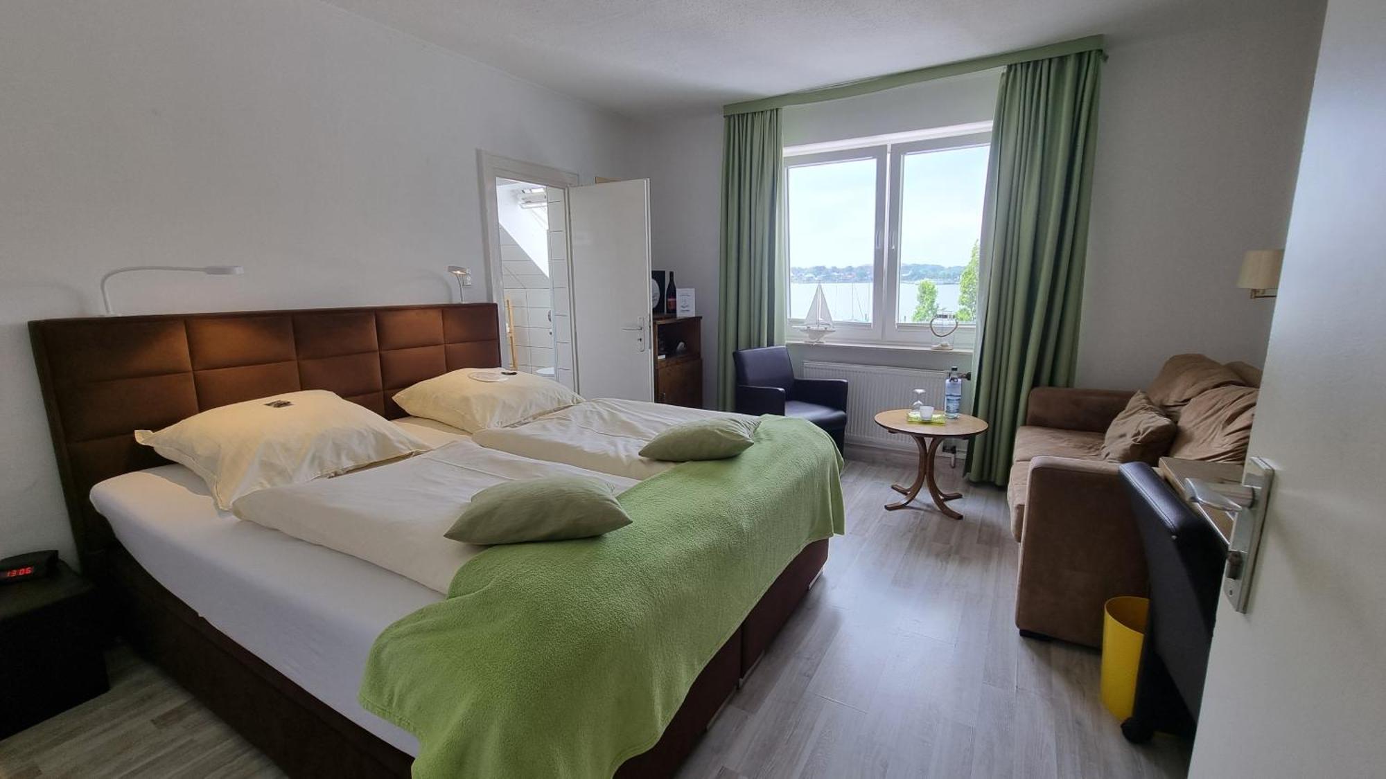 Akzent Strandhalle 3*